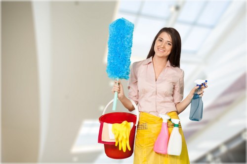 Professional carpet cleaning in SE11 removing deep dirt from a living room carpet
